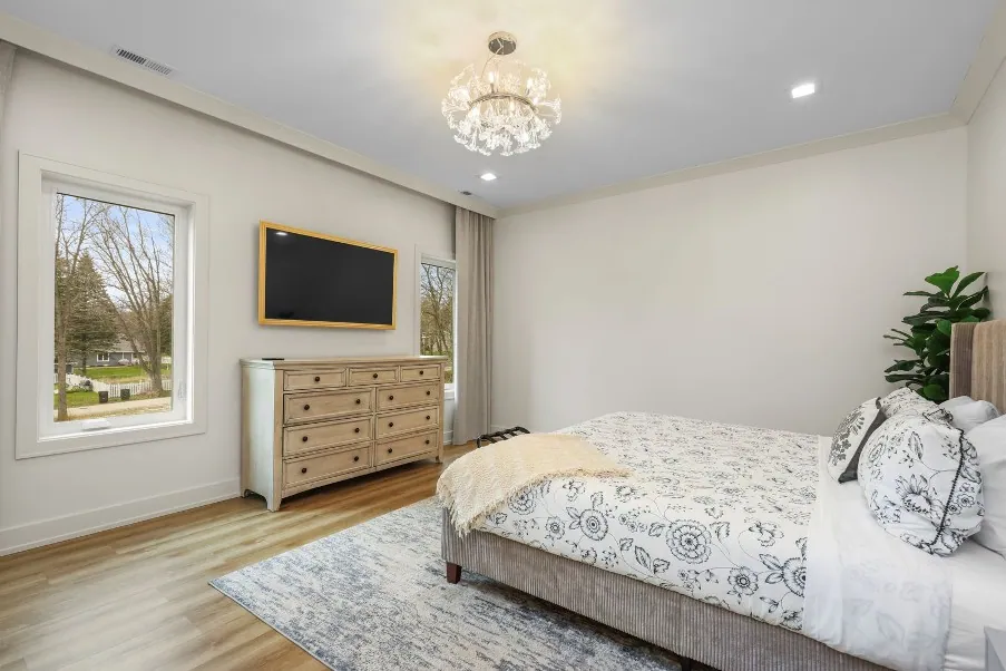 Bedroom with garden view